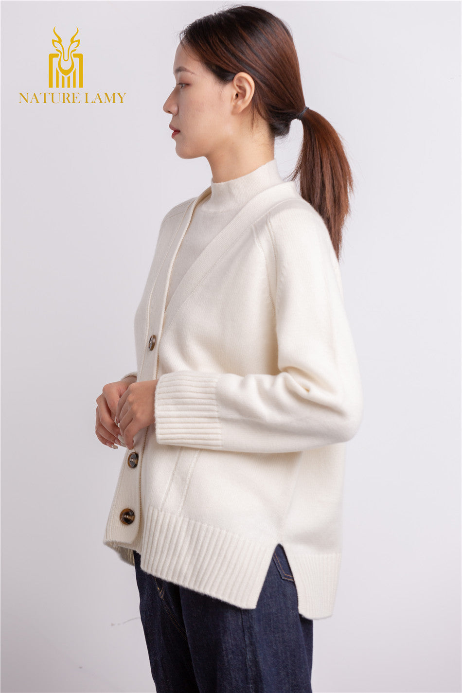 keep warmly winter heavy style of Popular style of pure cashmere knitted V neck cardigan for lady's outside wear or inner wear