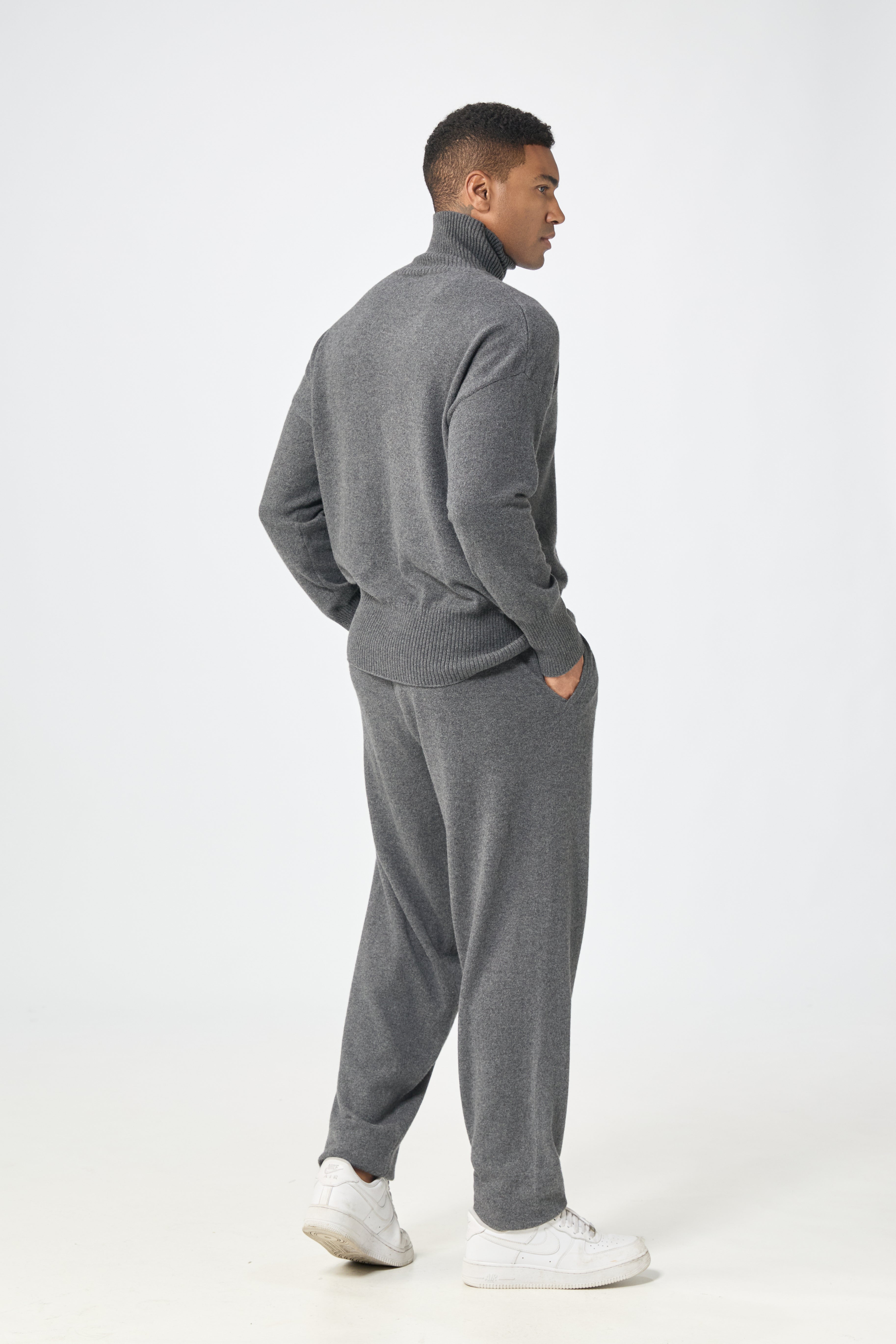 Classic style of pure cashmere knitted turtleneck sweater A/W collection for men's