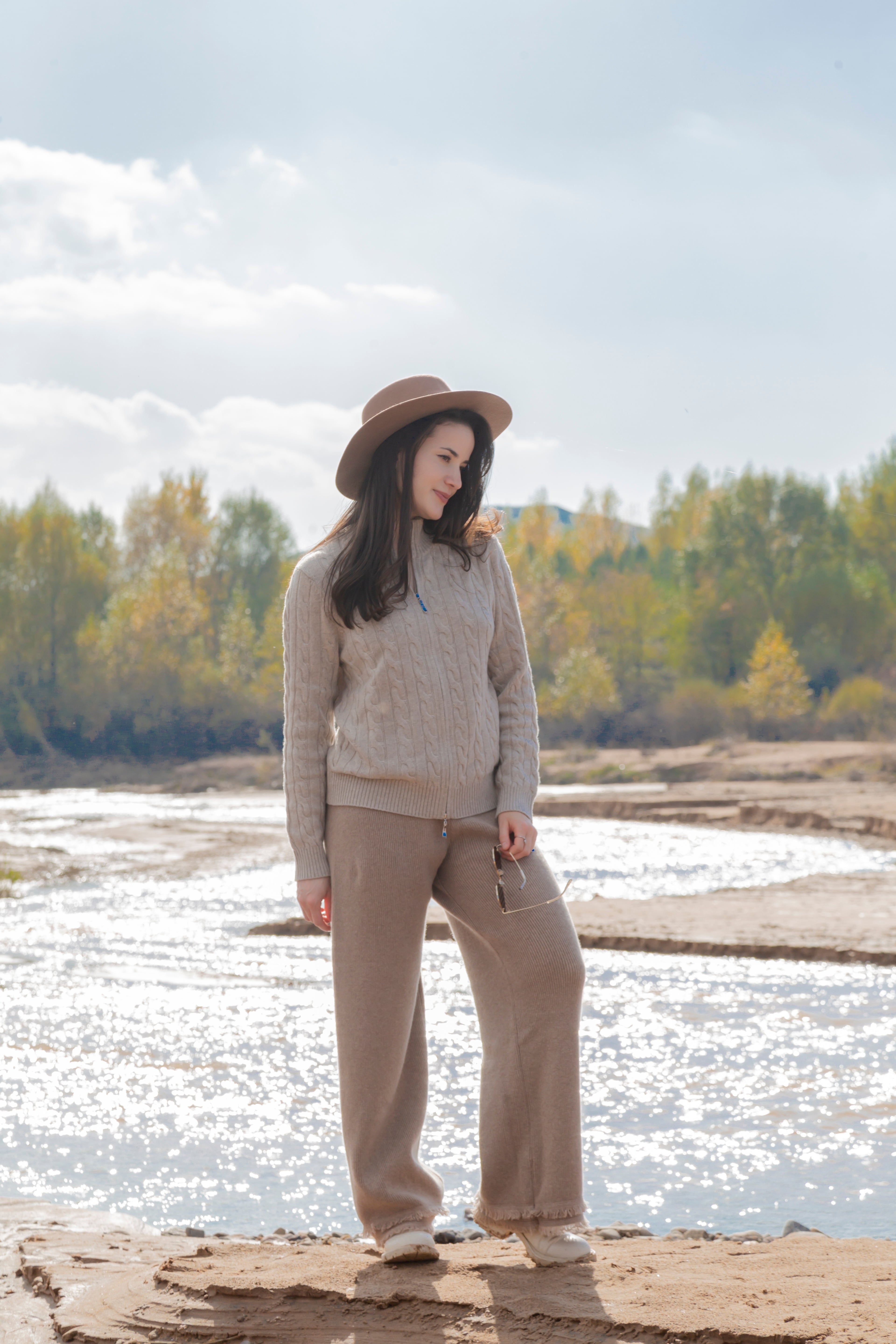 2025 new design of fringe lady's pure cashmere knitted ribbed pants wide suit for winter and Autumn