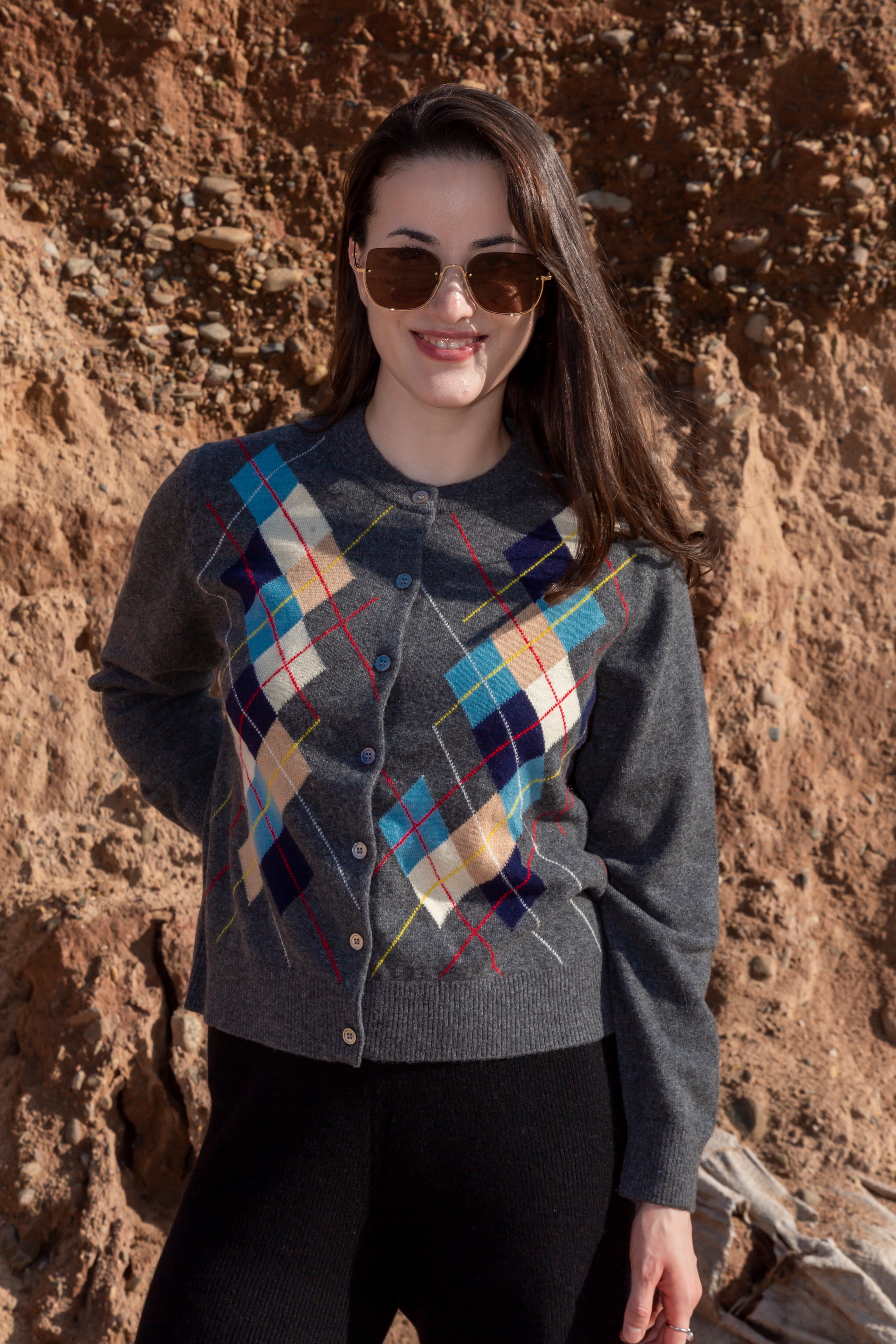 Popular style of pure cashmere knitted round neck jacquard Diamond cardigan S/S collection for lady's