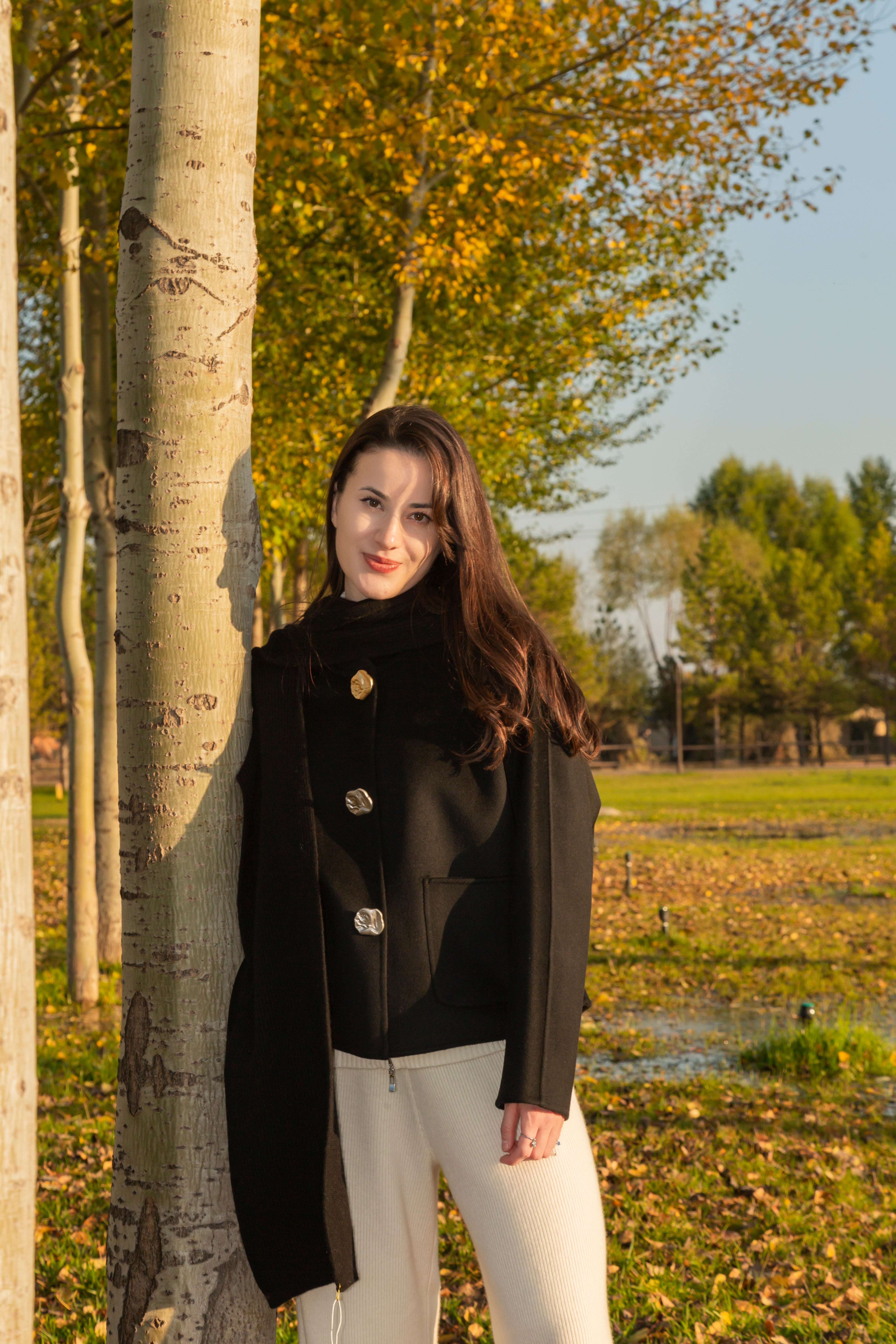 2026 year's new design of  ladies' cashmere black woven water weave coat short length for A/W collection