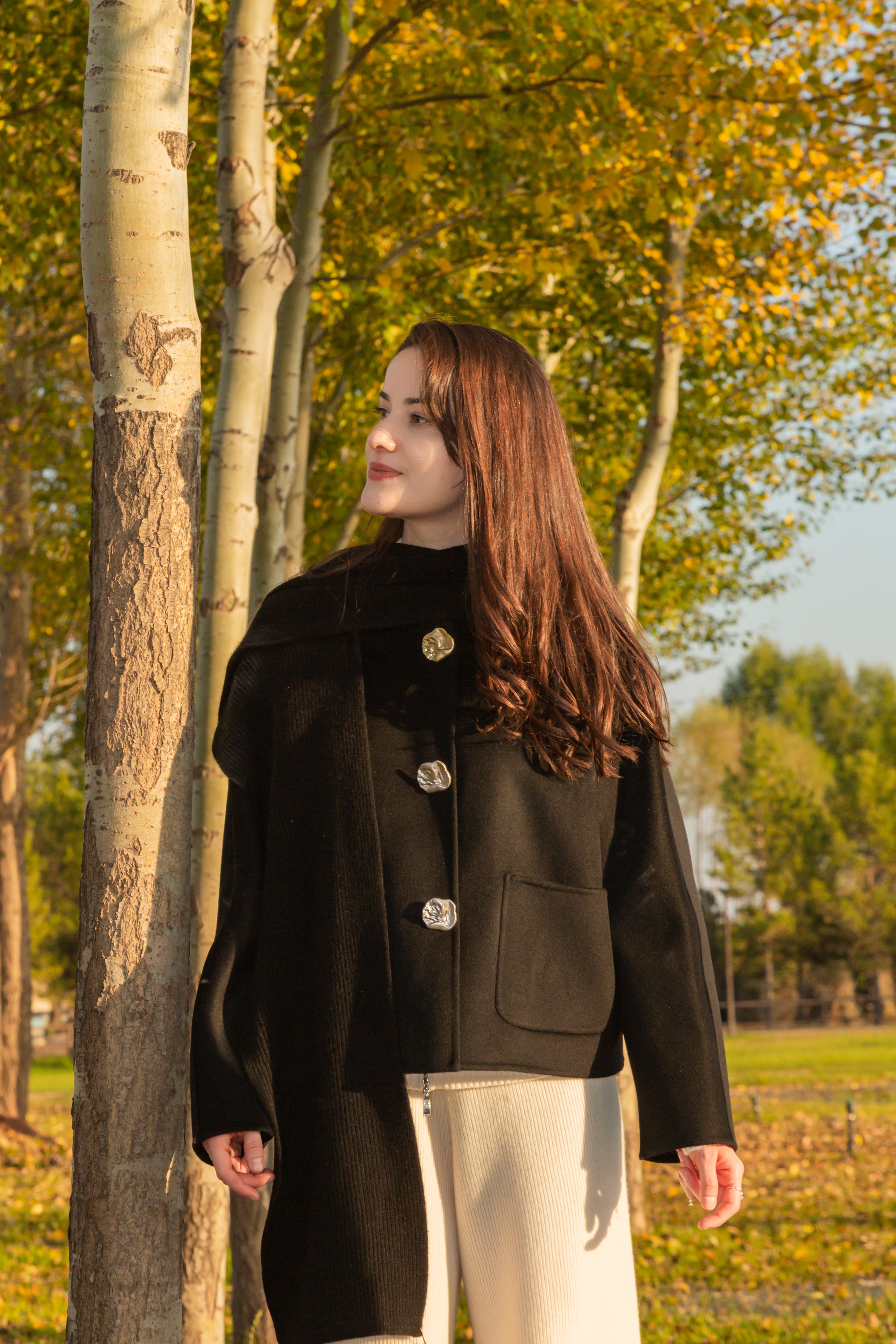 2026 year's new design of  ladies' cashmere black woven water weave coat short length for A/W collection