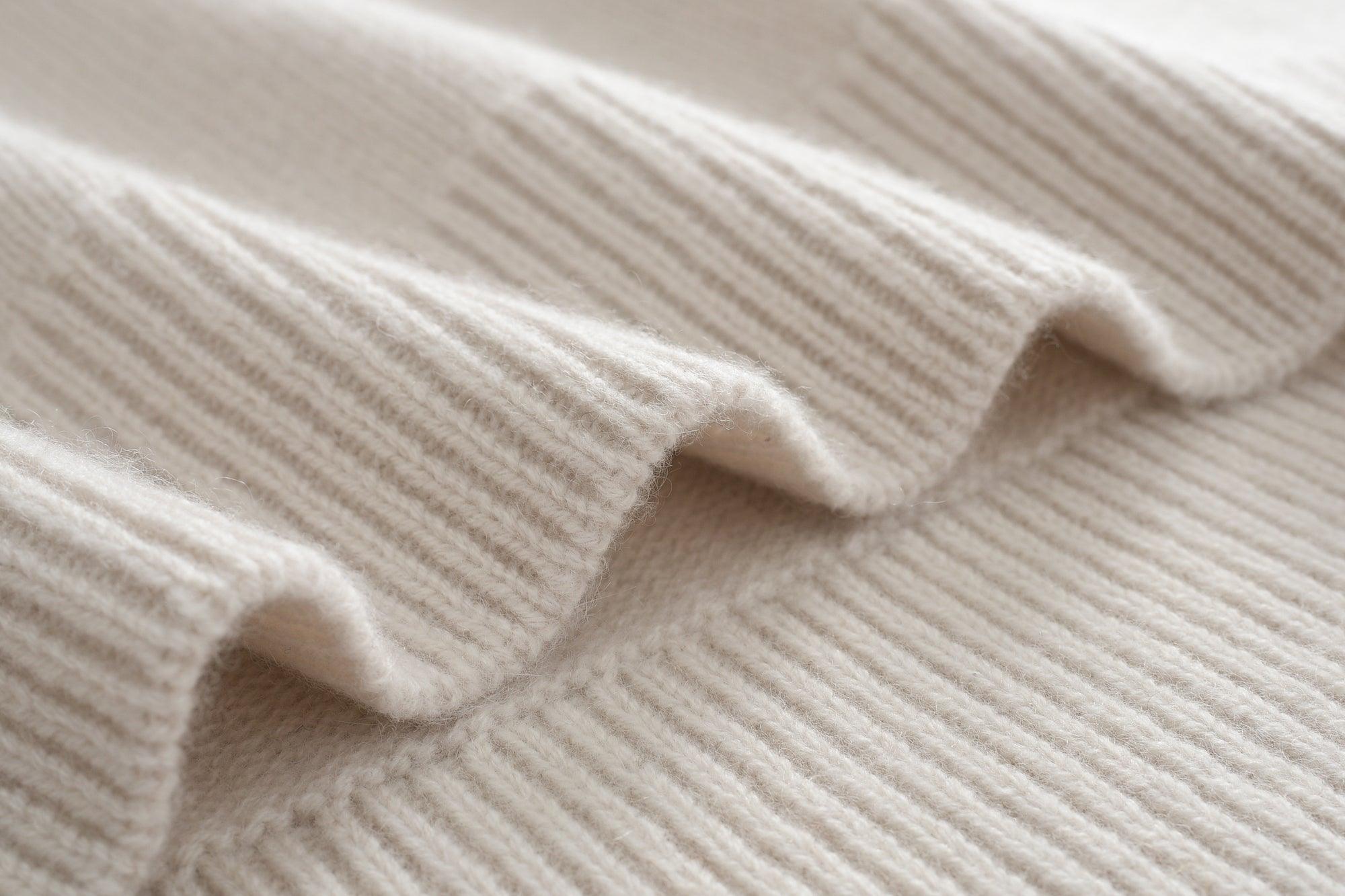 Winter outwear heavy style of pure 100 percent cashmere knitted turtleneck sweater for women - Lamycashmere